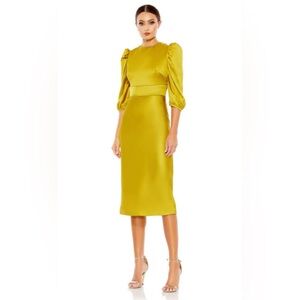 Ieena by Mac Duggal Gown Size 8 NWT retails for $238!